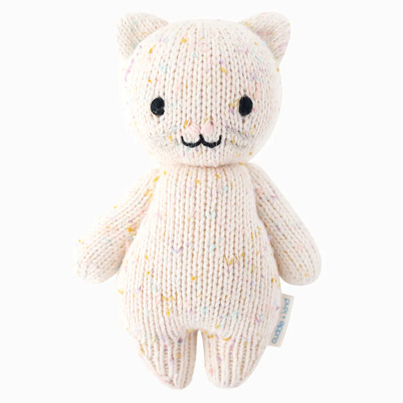 cuddle + kind Baby Animals