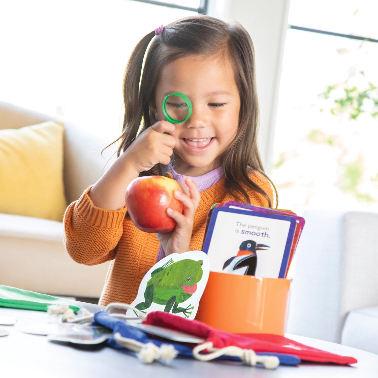 Eric Carle: Scavenger Hunt Game