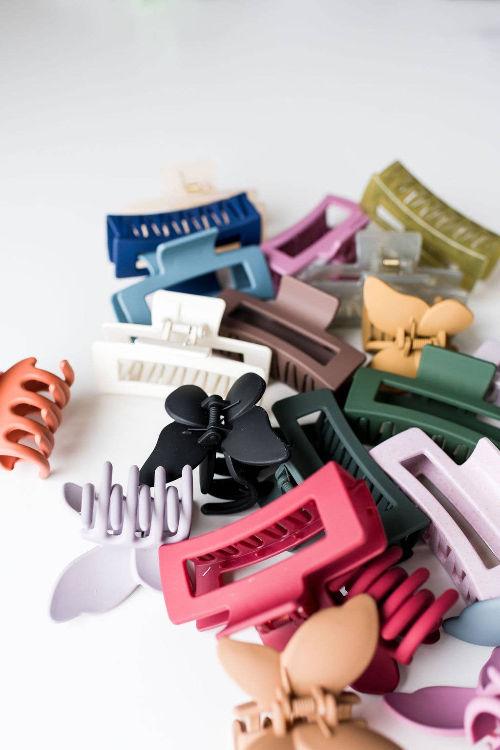 Assorted Medium Hair Claw Clips