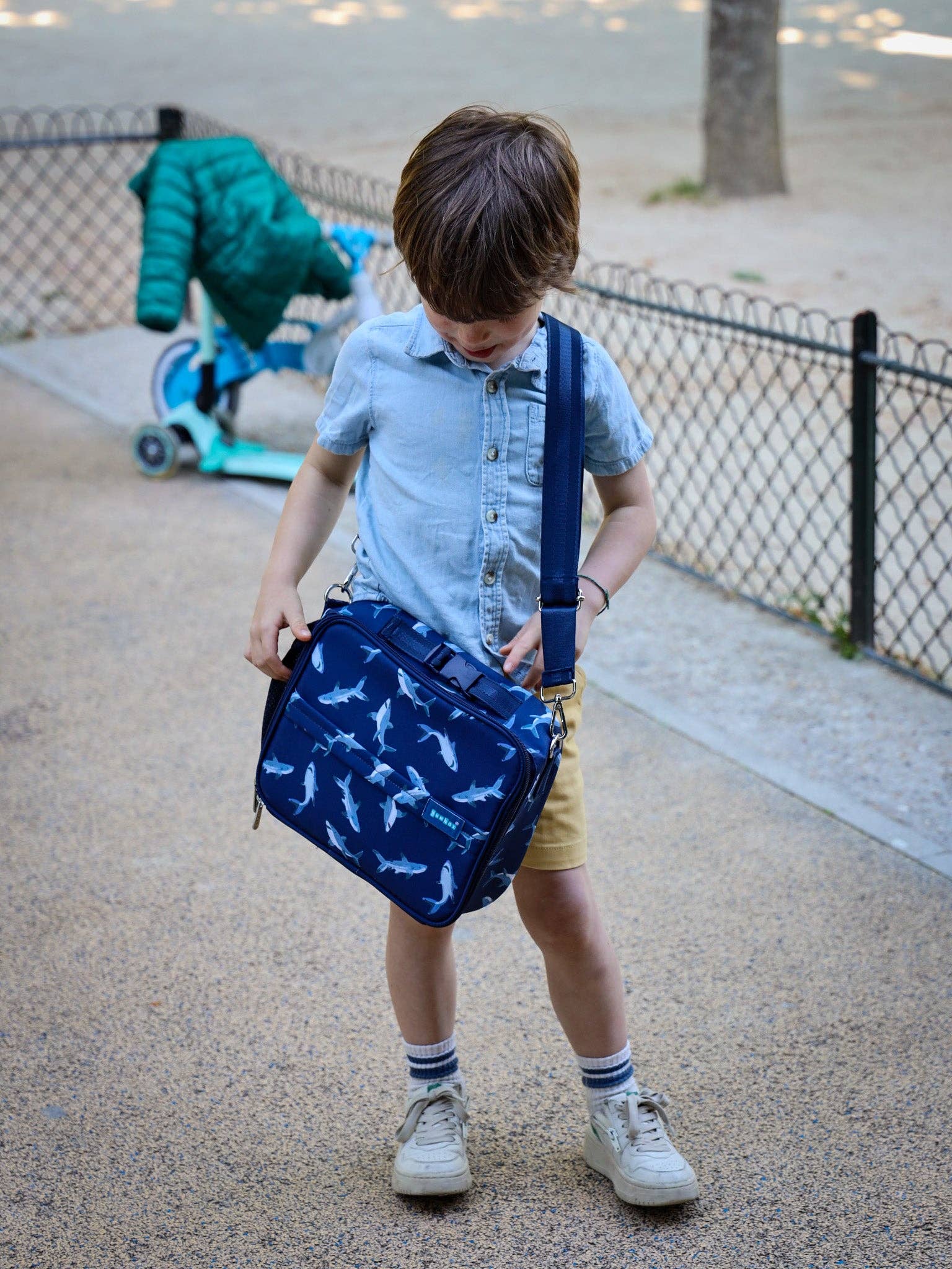 Yumbox Kids Lunch Bag – Shark Print, Insulated, 3-Way Carry