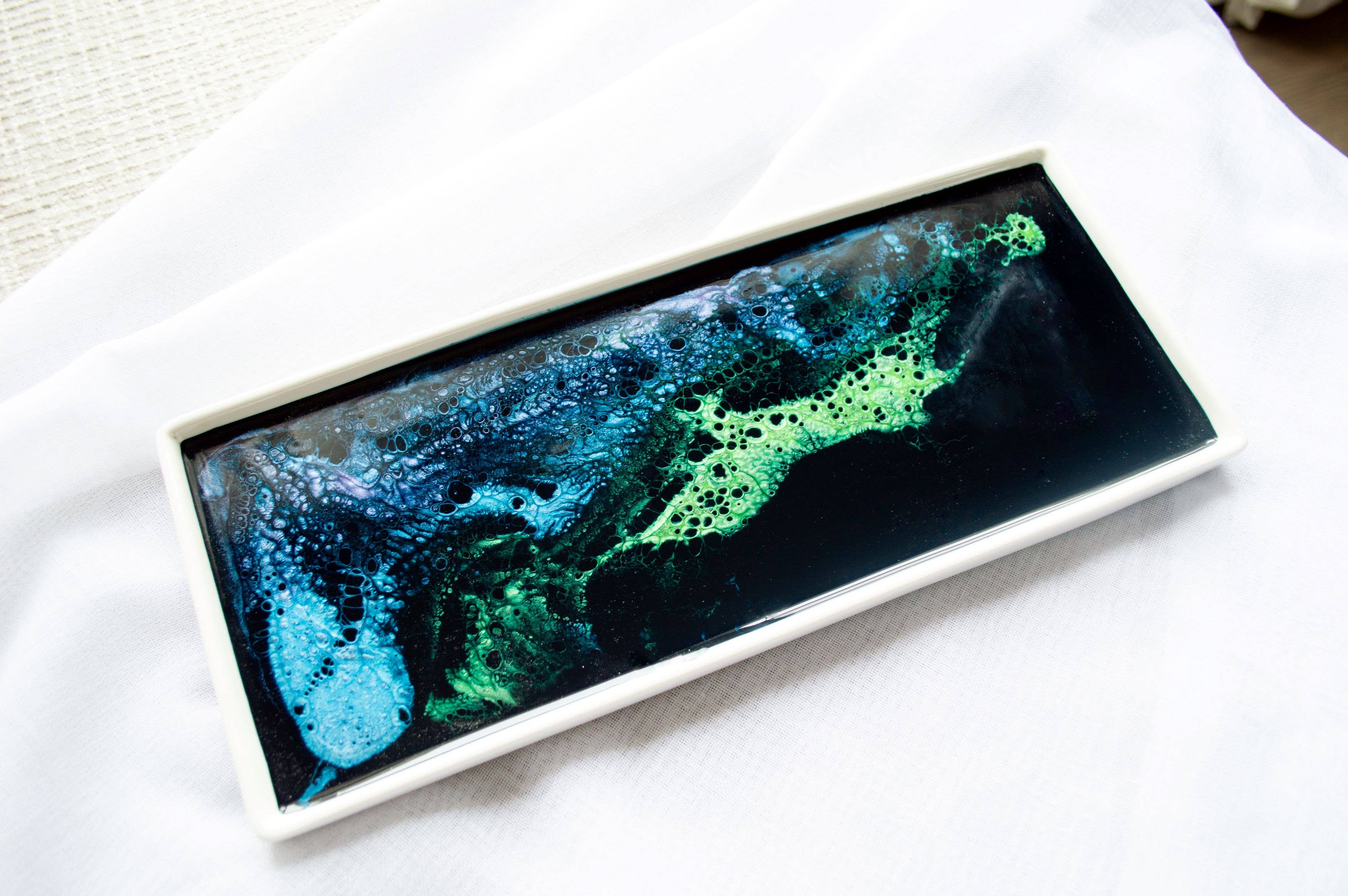 Lynn & Liana Large Ceramic Resin Trays