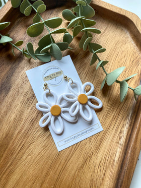 Big Daisy Dangle Earring - 0