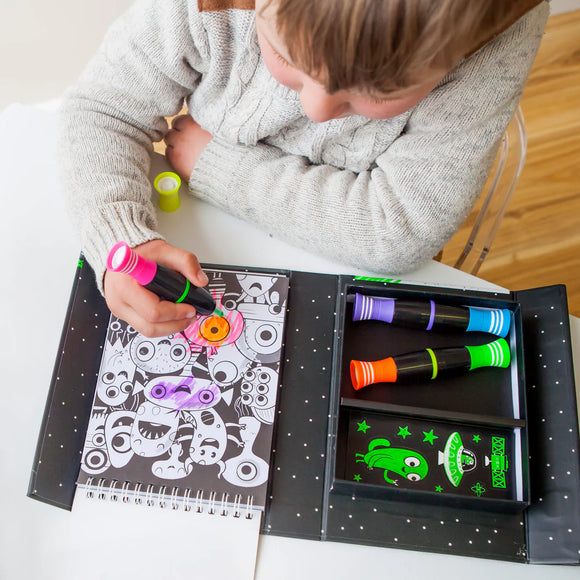 Neon Colouring Set - Outer Space