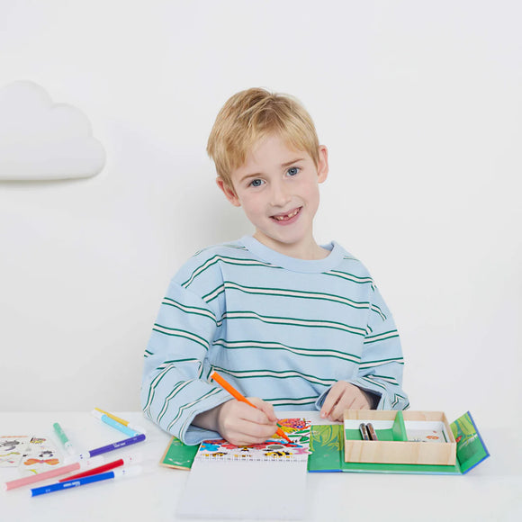 Colouring Set - Backyard Bugs