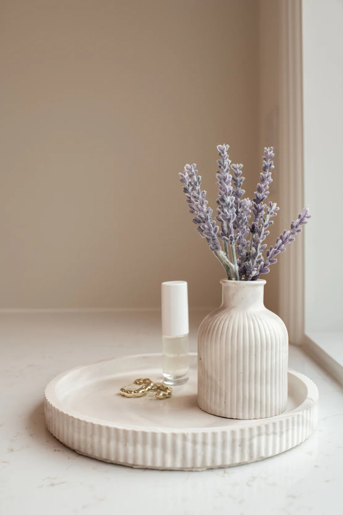 Lynn & Liana Fluted Round Tray
