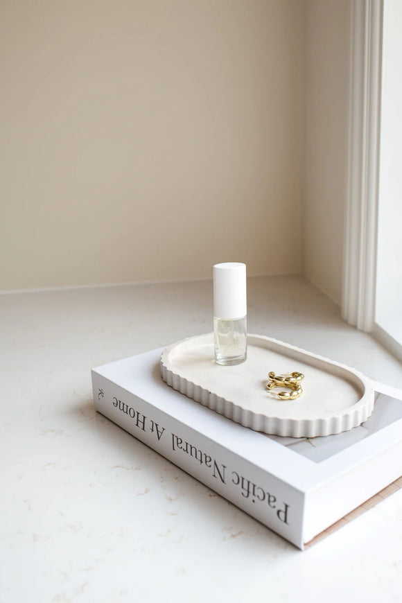 Lynn & Liana Fluted Oval Tray