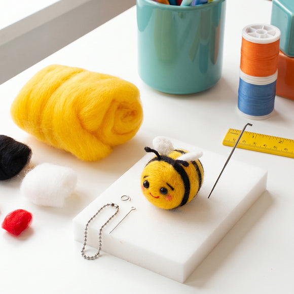 Bumble Bee Felting Kit
