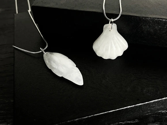 Alabaster Feather Pendant Kit