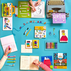 OOLY x Peanuts Activity Travel Kit & Double-Ended Markers - 0