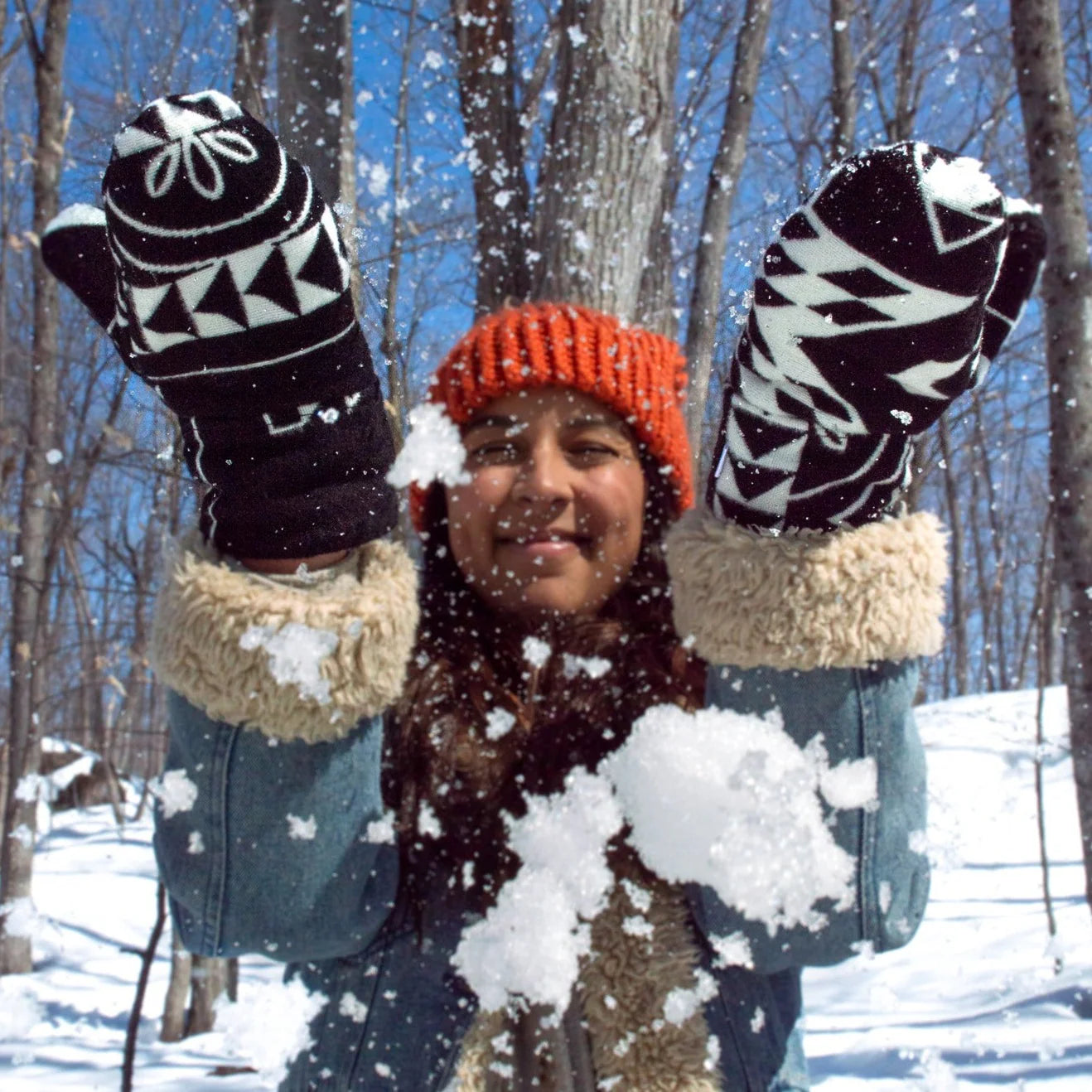Mini Tipi Mittens (various patterns)
