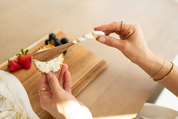 Acacia Cheese Spreader