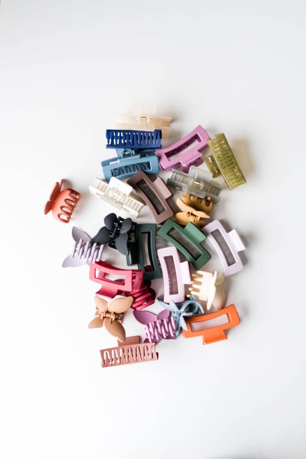 Assorted Medium Hair Claw Clips