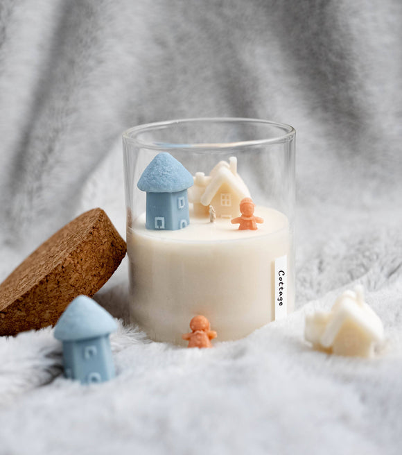 Holiday Soy Blend Candle - Cottage in the snow