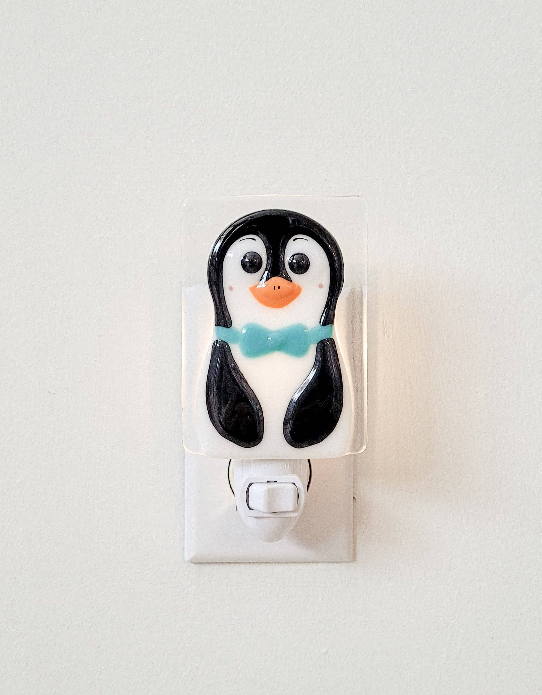 Night Light - Penguin - Alfred - 0