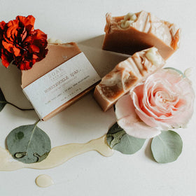 Honeysuckle Soap Bar - Made in Canada - Spring 2026