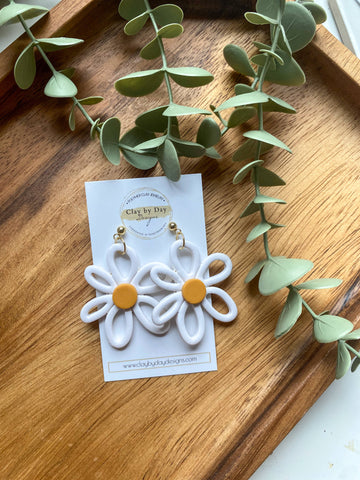 Big Daisy Dangle Earring