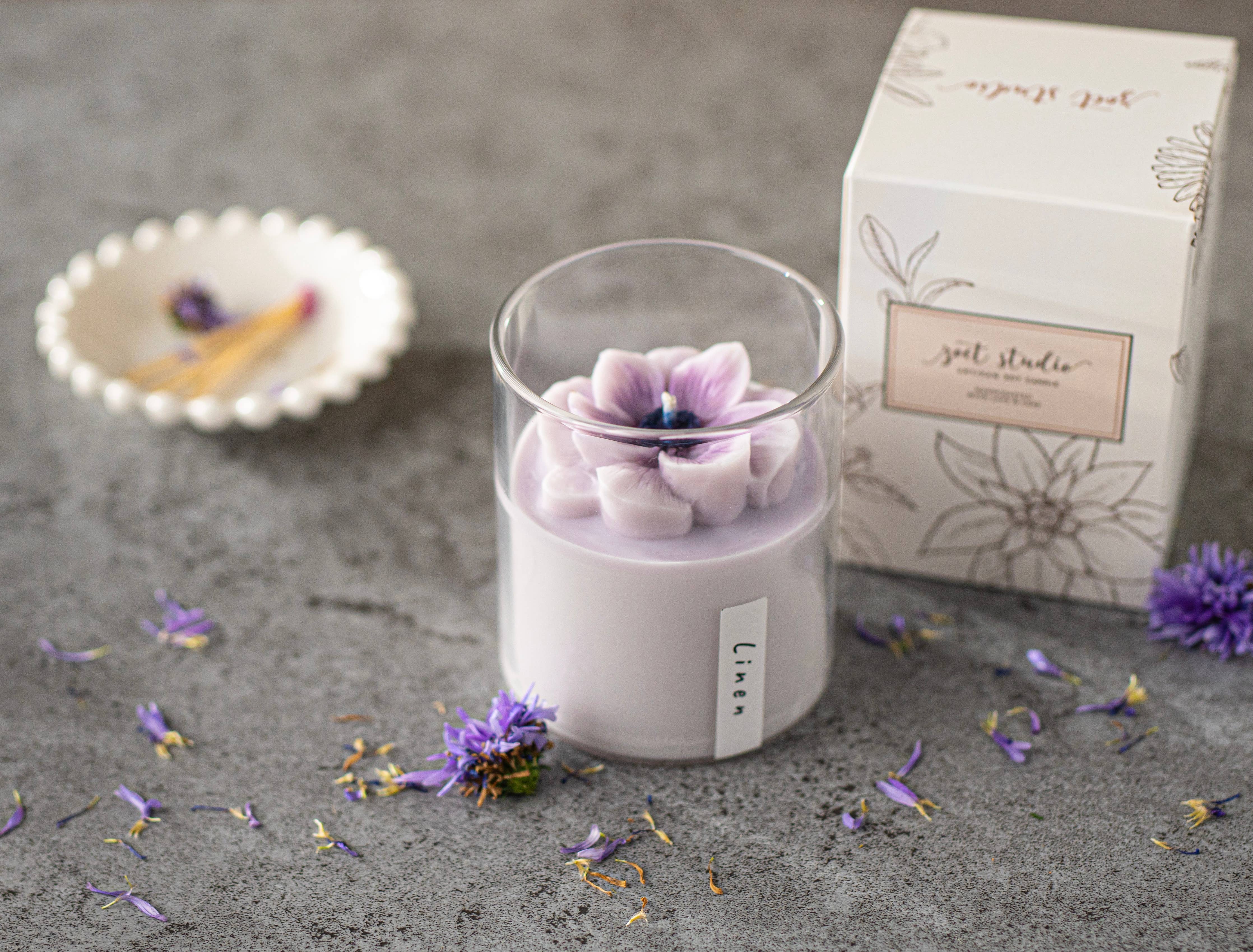 Anemone Floral Soy Candles - 8 oz: Purple - Linen