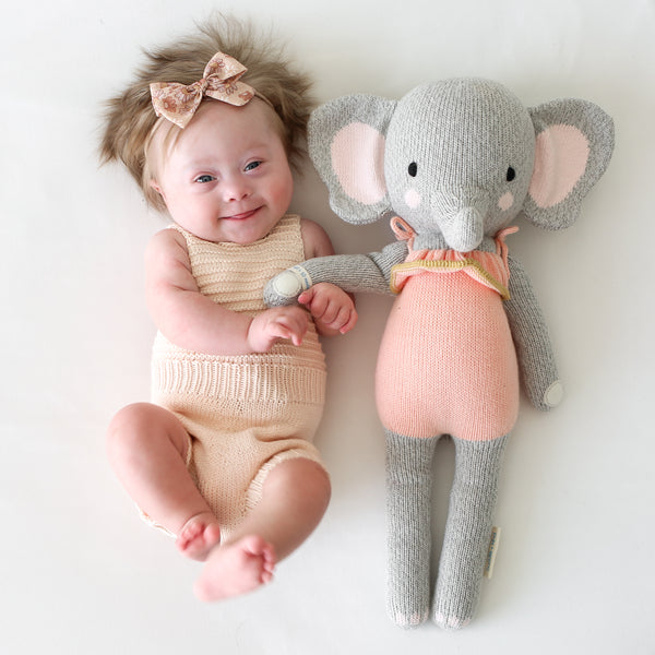 An elephant stuffy with a baby